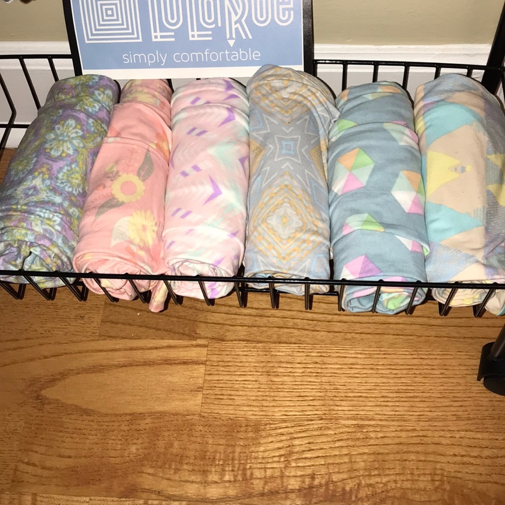 Lularoe leggings lot one size pastel colors